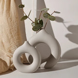 Vase en céramique nordique élégant