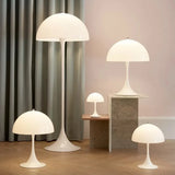 Lampe de table moderne en métal inspirée de Louis Poulsen Panthella 400