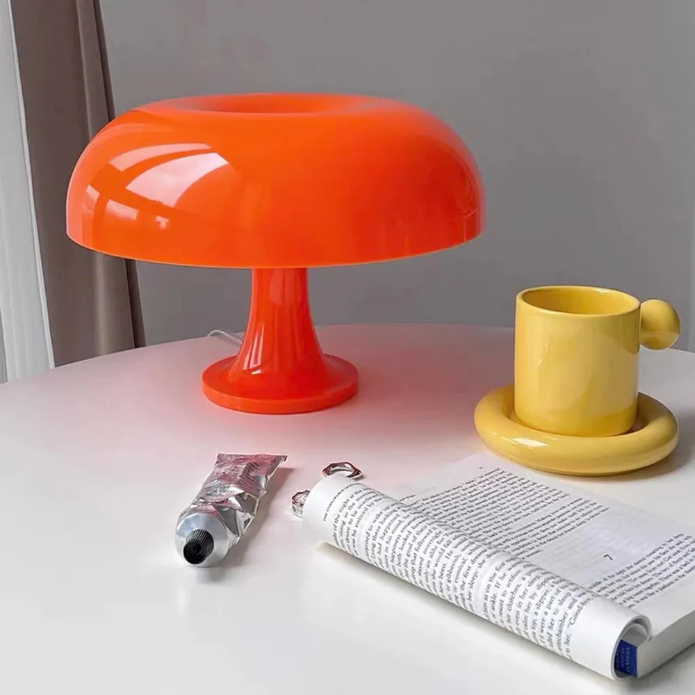 Lámpara de mesa danesa en forma de seta naranja