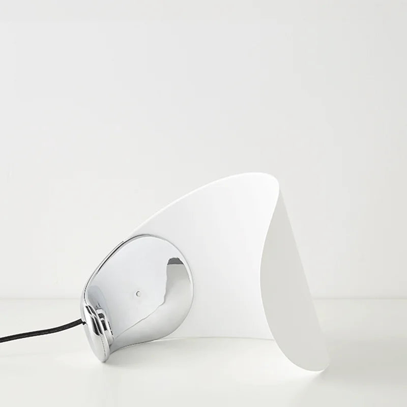 Italian Crescent Moonlight Reading Desk Lamp - Nordic Style